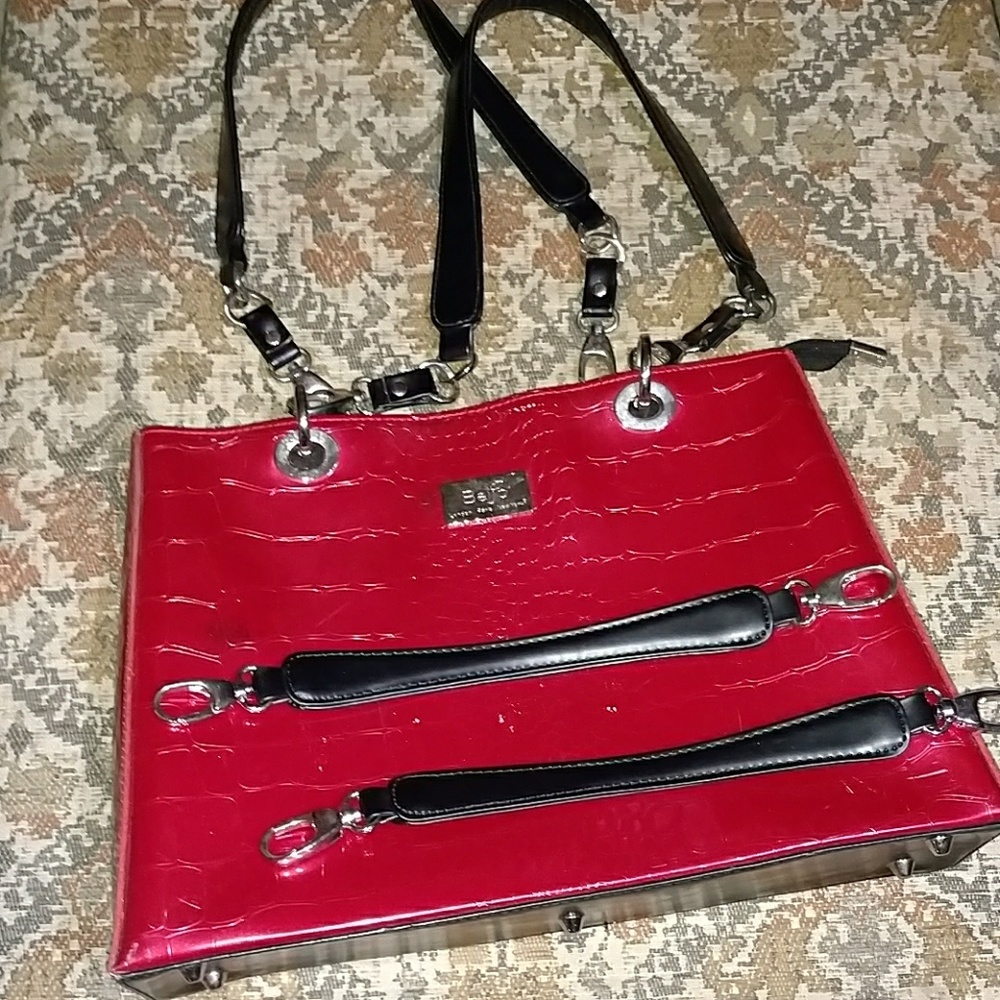 Beyo Red business purse